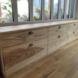 Console de rangement - Châtaignier l 3m45